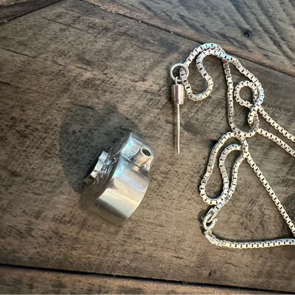 Vintage Silver tone Heart Bottle necklace - Picture 6 of 6